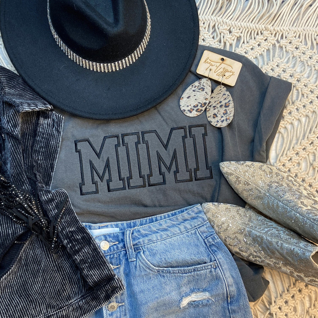 MIMI EMBROIDERED Tshirt